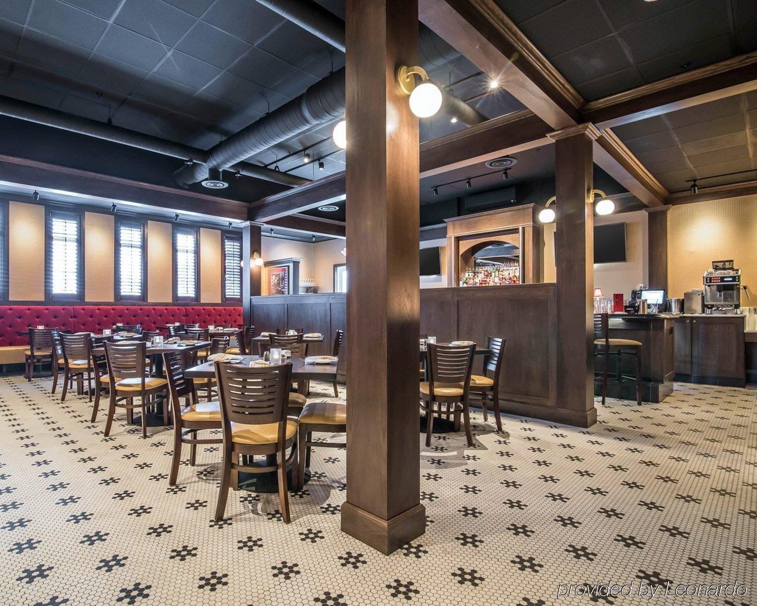 Park Manor Hotel Clifton Park Extérieur photo Interior of the restaurant