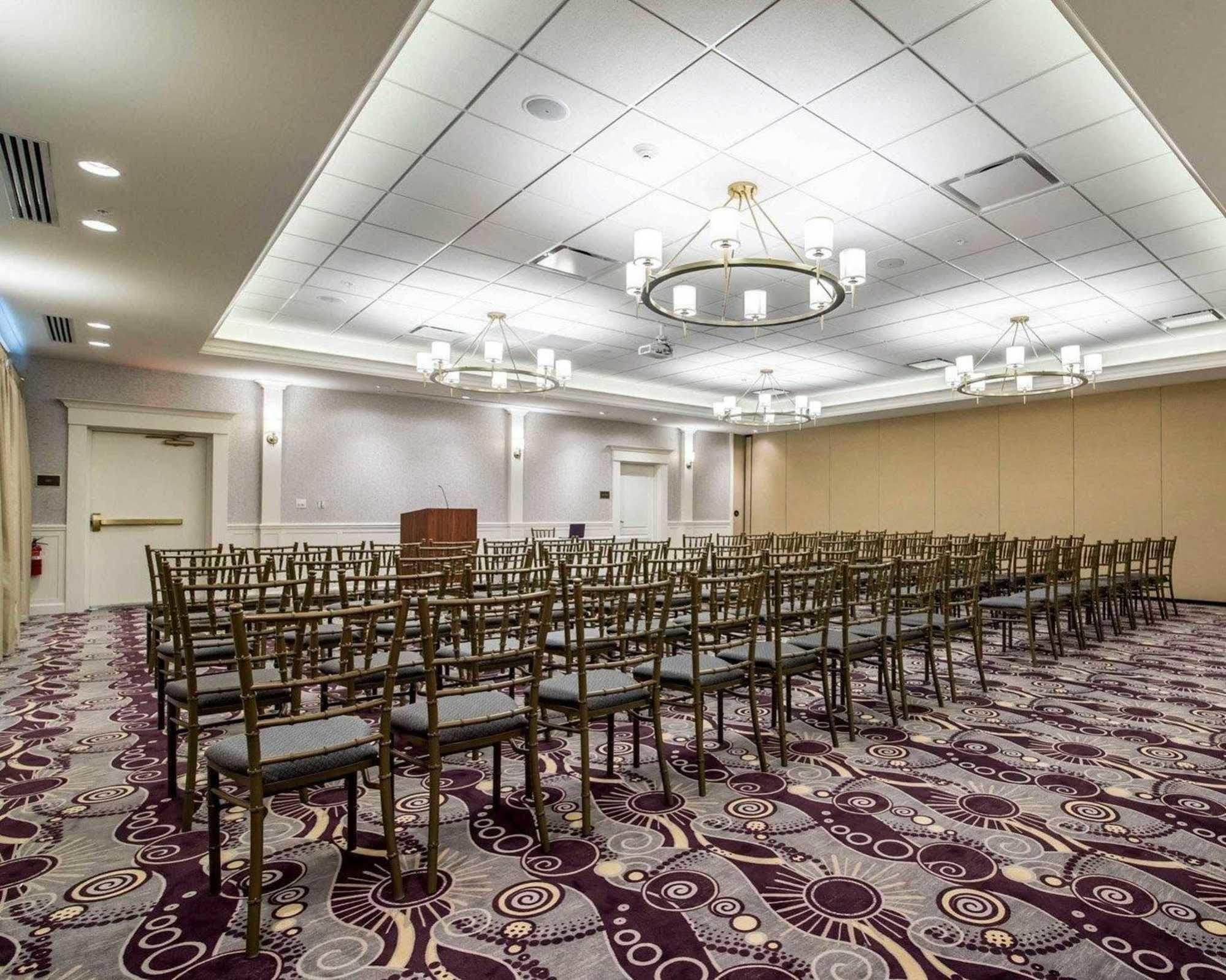 Park Manor Hotel Clifton Park Extérieur photo The ballroom at the hotel