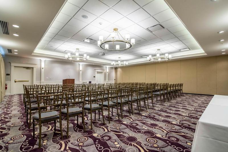 Park Manor Hotel Clifton Park Extérieur photo The ballroom at the hotel